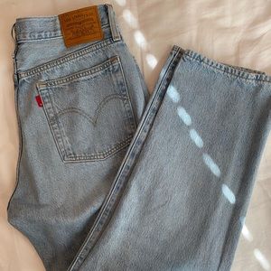 Levi’s Wedgie Straight